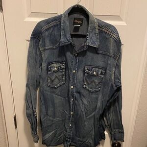Wrangler Men's Faded Blue Denim Shirt